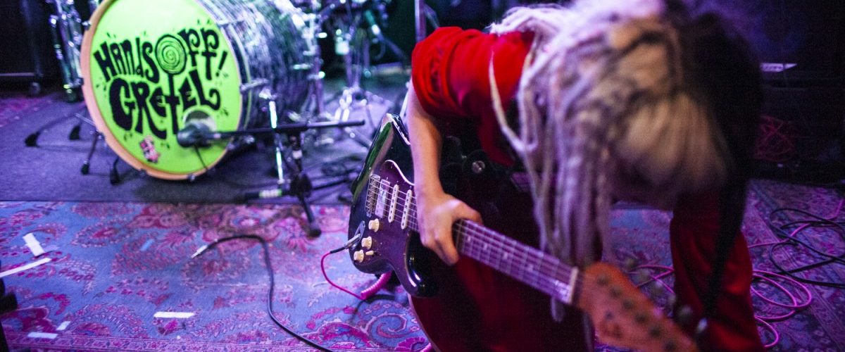 Lauren Tate- Hands Off Gretel, photo by Gili Dailes